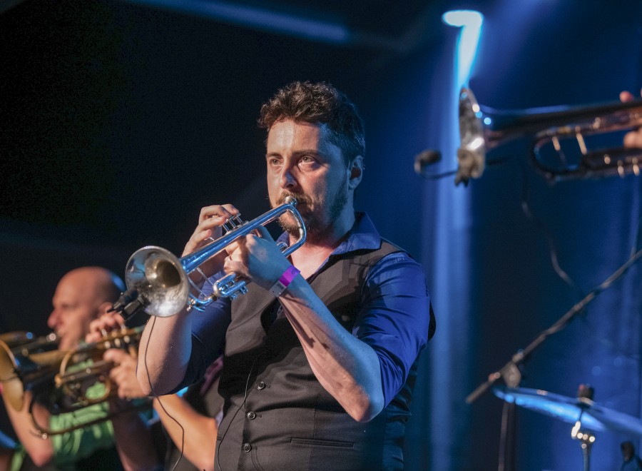 gallery/1629016818_molotow-brass-orkestar-0392