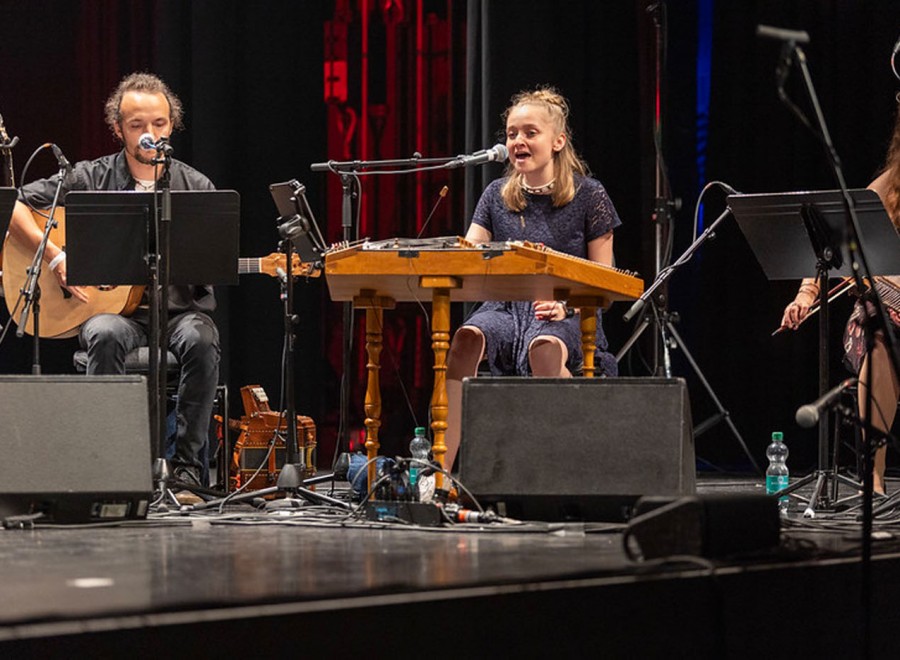 alpentoene-23-Fr-SRG Junge Volksmusik Talente-c-hansruedi-luethi