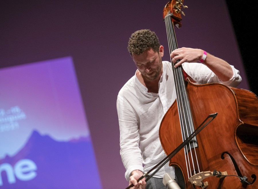 gallery/amba-ck-0317