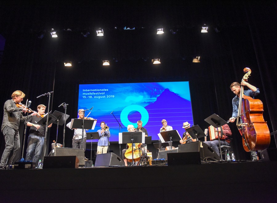 gallery/andreasgabriel-ensemble-dsc-6672