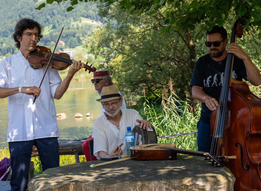 alpentoene-23-So-Klangspaziergang-c-emmanuelle-nemoz