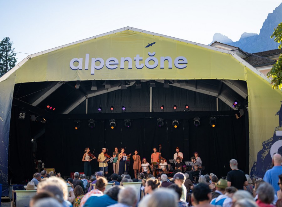 alpentoene-23-Fr-Publikum-c-emmanuelle-nemoz
