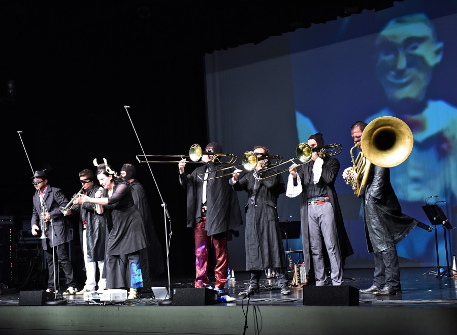 gallery/erikastucki-dablechhaufn