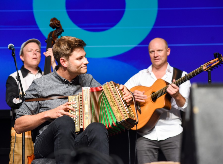 gallery/lovetreeensemble-dsc-5718