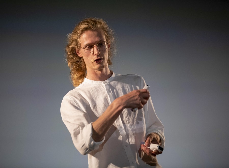 gallery/simon-walker-9974