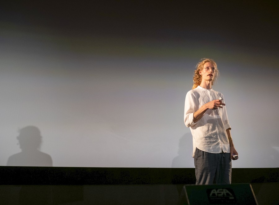 gallery/simon-walker-9981