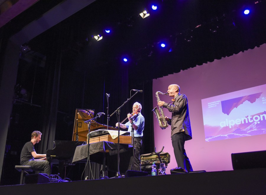 gallery/suhner-mueller-alder-8259